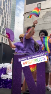NYU covers Pride Parade in Instagram Story" width="170" style="width: 170px; display: block; margin: 0px auto;" srcset="https://blog.hubspot.com/hs-fs/hubfs/Screen%20Shot%202019-08-28%20at%2011.20.39%20AM.png?width=85&name=Screen%20Shot%202019-08-28%20at%2011.20.39%20AM.png 85w, https://blog.hubspot.com/hs-fs/hubfs/Screen%20Shot%202019-08-28%20at%2011.20.39%20AM.png?width=170&name=Screen%20Shot%202019-08-28%20at%2011.20.39%20AM.png 170w, https://blog.hubspot.com/hs-fs/hubfs/Screen%20Shot%202019-08-28%20at%2011.20.39%20AM.png?width=255&name=Screen%20Shot%202019-08-28%20at%2011.20.39%20AM.png 255w, https://blog.hubspot.com/hs-fs/hubfs/Screen%20Shot%202019-08-28%20at%2011.20.39%20AM.png?width=340&name=Screen%20Shot%202019-08-28%20at%2011.20.39%20AM.png 340w, https://blog.hubspot.com/hs-fs/hubfs/Screen%20Shot%202019-08-28%20at%2011.20.39%20AM.png?width=425&name=Screen%20Shot%202019-08-28%20at%2011.20.39%20AM.png 425w, https://blog.hubspot.com/hs-fs/hubfs/Screen%20Shot%202019-08-28%20at%2011.20.39%20AM.png?width=510&name=Screen%20Shot%202019-08-28%20at%2011.20.39%20AM.png 510w" sizes="(max-width: 170px) 100vw, 170px