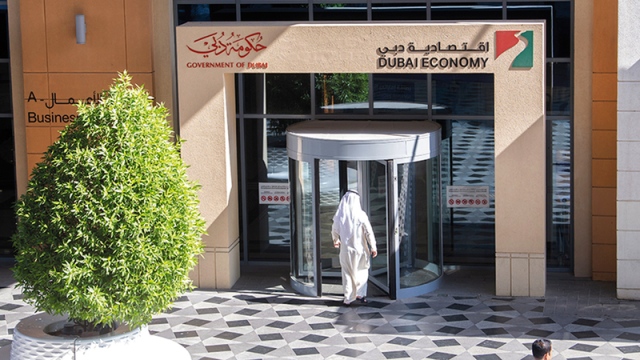 مخالفة 180 منشأة تجارية في دبي خلال سبتمبر - اقتصاد - محلي