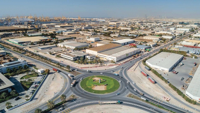 60.6 ألف شركة عاملة في المناطق الحرة والاستثمارية بالإمارات - اقتصاد - محلي