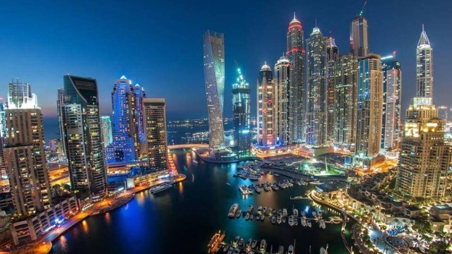 الإمارات ضمن الـ 10 الأوائل عالمياً في 25 مؤشراً للتنافسية بالاقتصاد الرقمي - اقتصاد - محلي