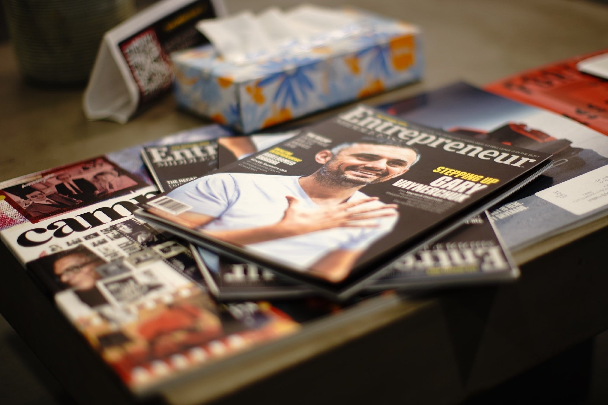 Cómo hacer que tu empresa aparezca en las noticias (sin sobornar a un periodista)