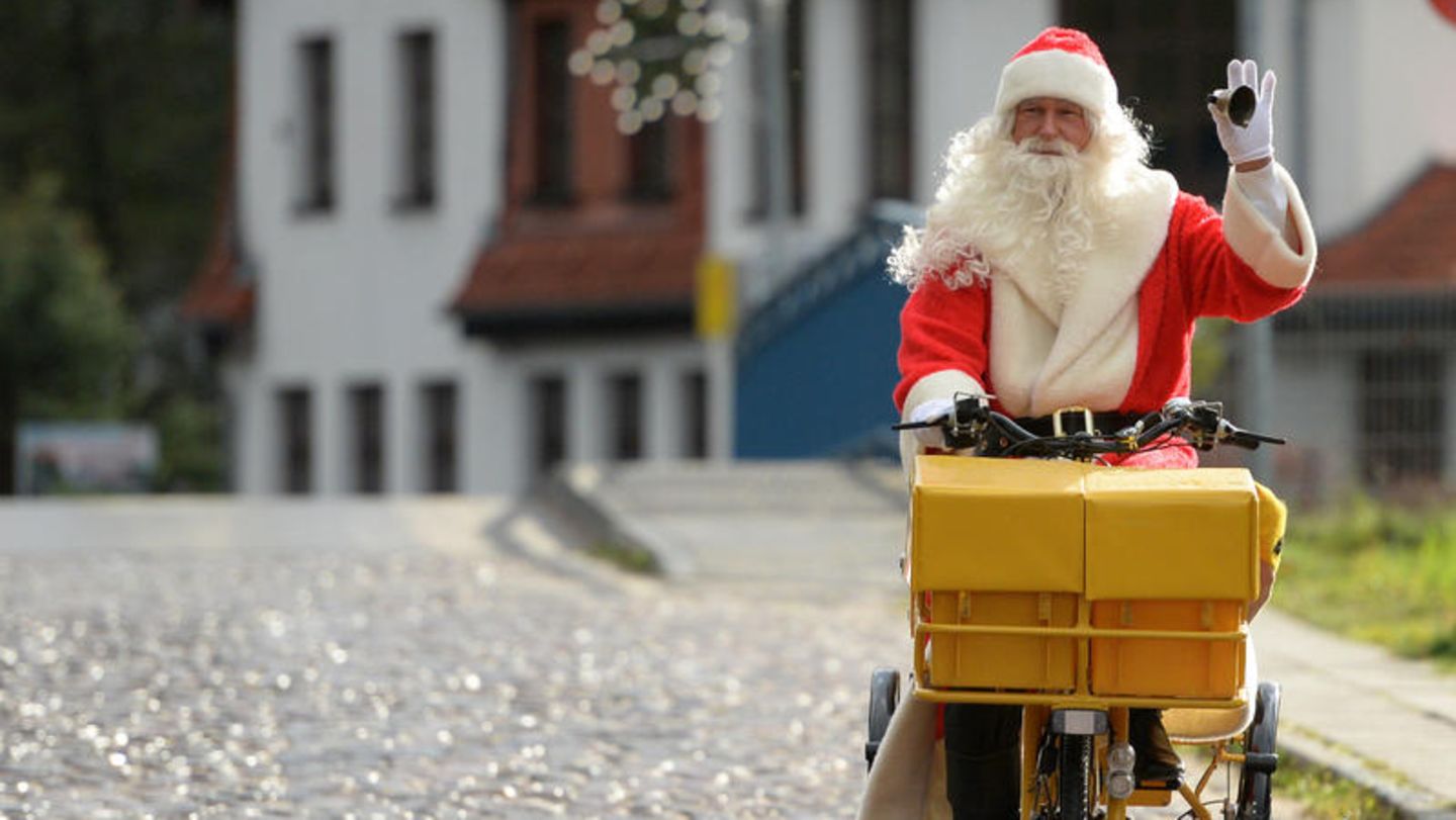 Nachrichten aus Deutschland: Himmelpfort: Explosive Post an Weihnachtsmann entdeckt