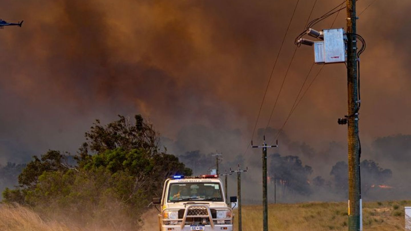 Situation extrem gefährlich: Buschbrände wüten nahe australischer Metropole Perth