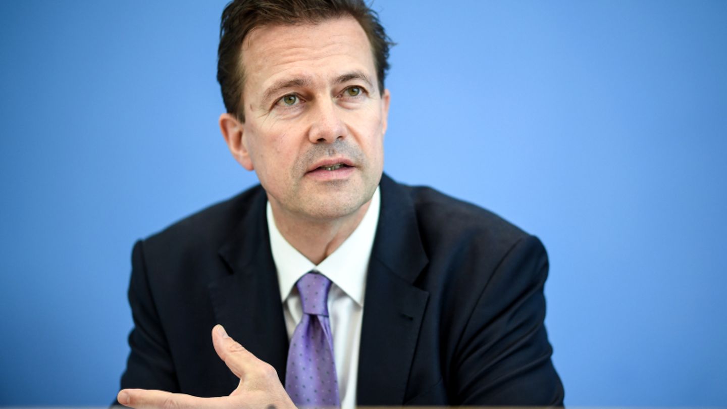 News heute: Raketenterror gibt laut Seibert Israel Recht auf Selbstverteidigung