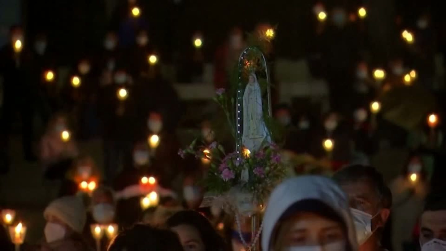 Video: Beten für ein Ende der Pandemie