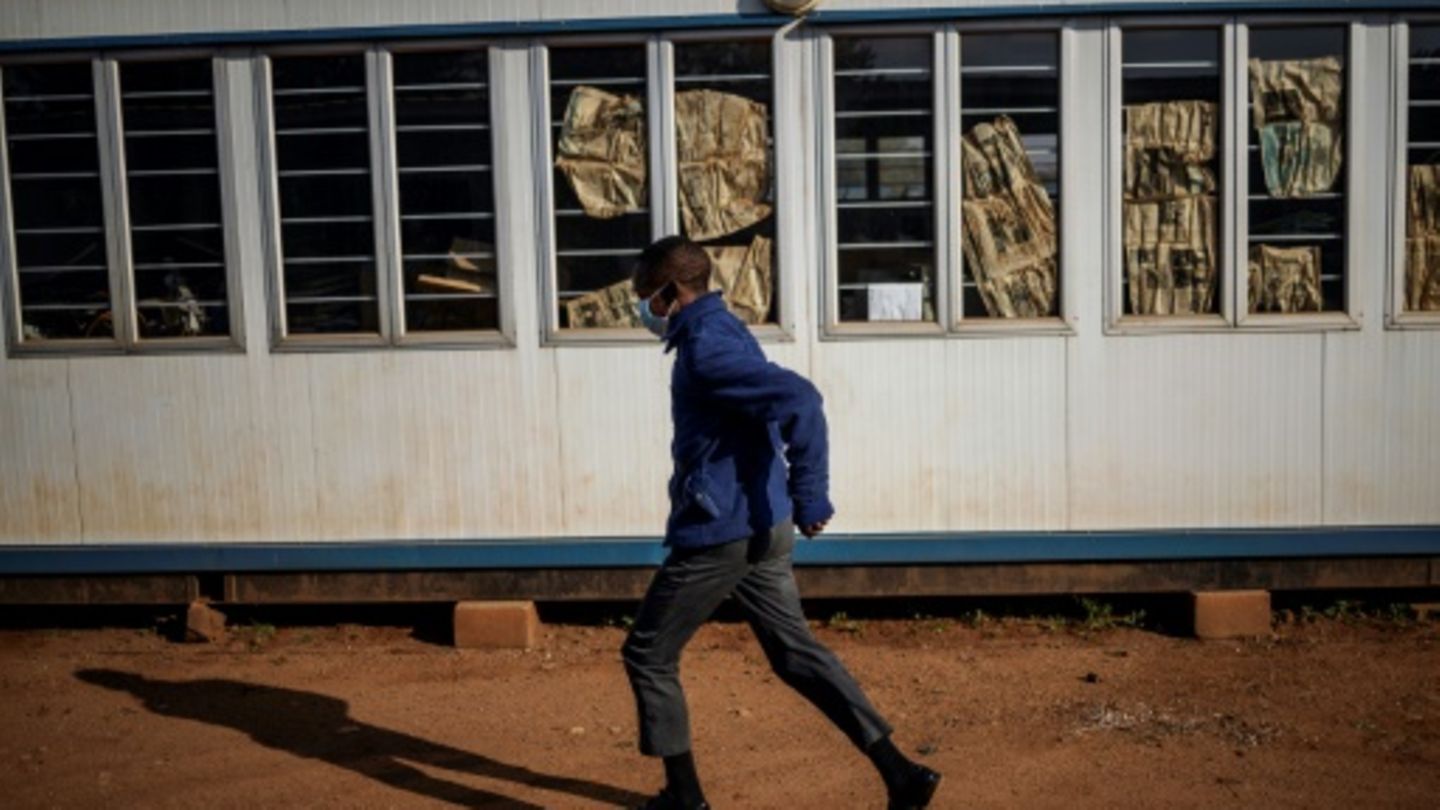 Corona-Pandemie wirft Schulbildung in Südafrika um 20 Jahre zurück