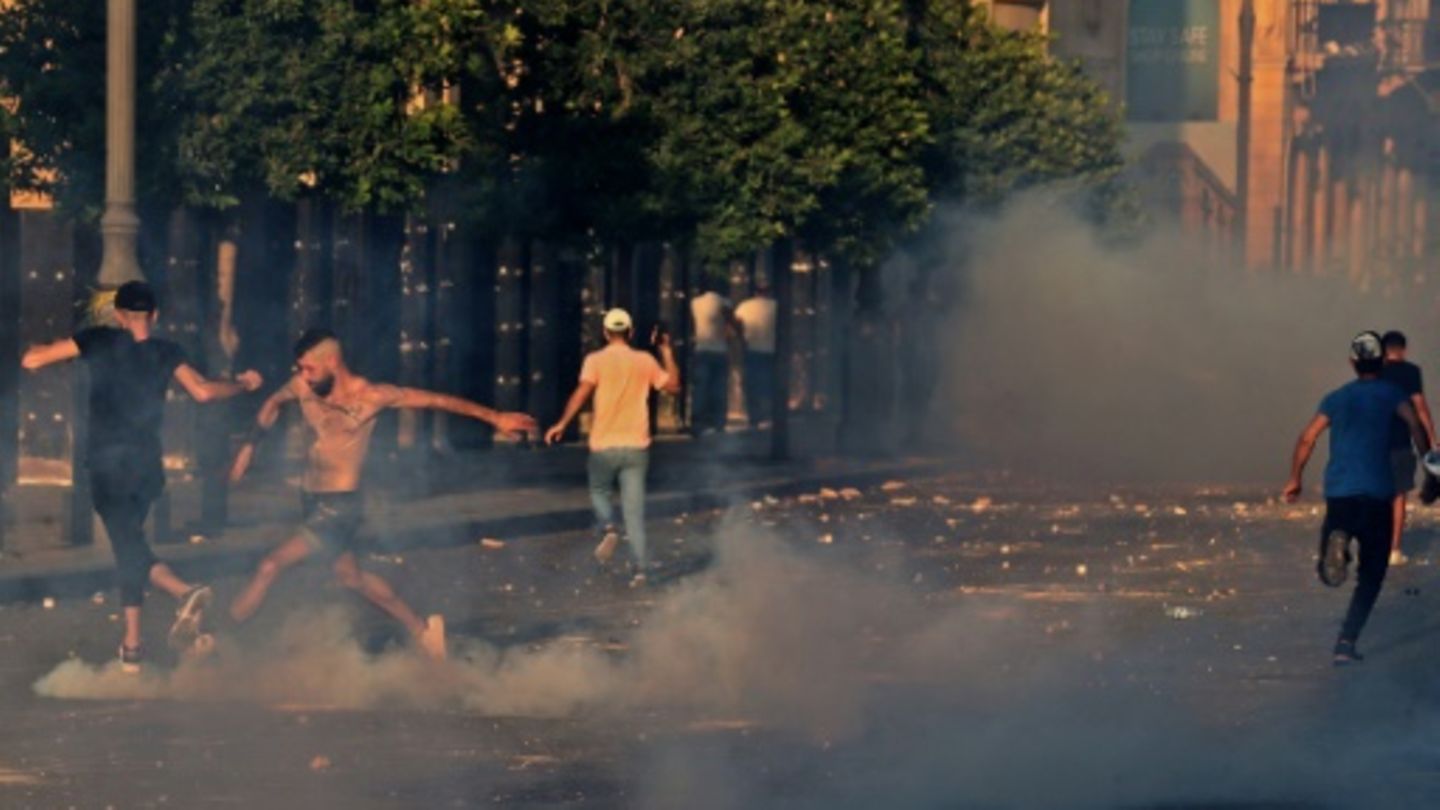 Dutzende Verletzte bei Ausschreitungen zum Jahrestag der Explosion im Libanon