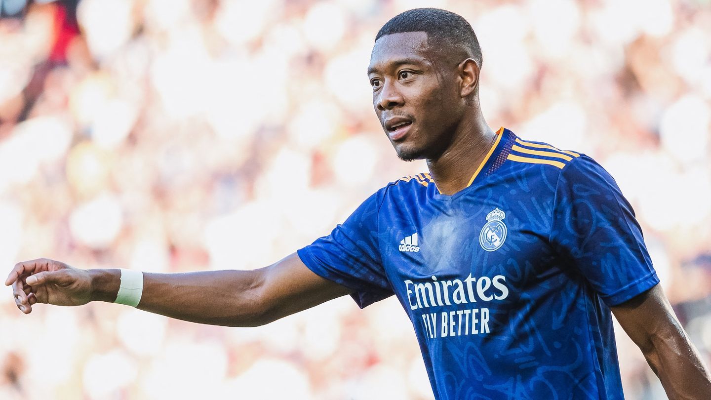 FC Bayern: Herbert Hainer zeigt sich von Wappen-Kuss bei David Alabas Real-Madrid-Präsentation überrascht