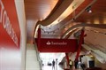 Santander ofrece a los trabajadores que se acojan al ERE prejubilaciones desde los 55 años