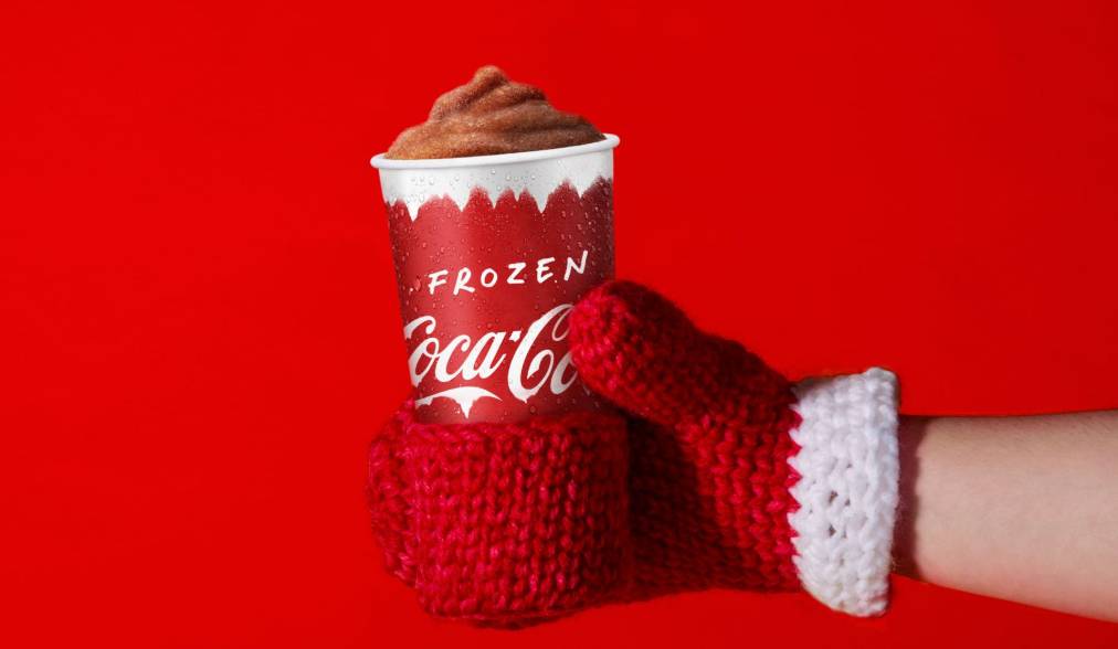 Coca-Cola enfría el verano con esta heladora y original campaña