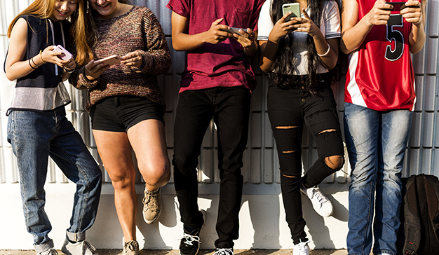 jovenes-redes-sociales
