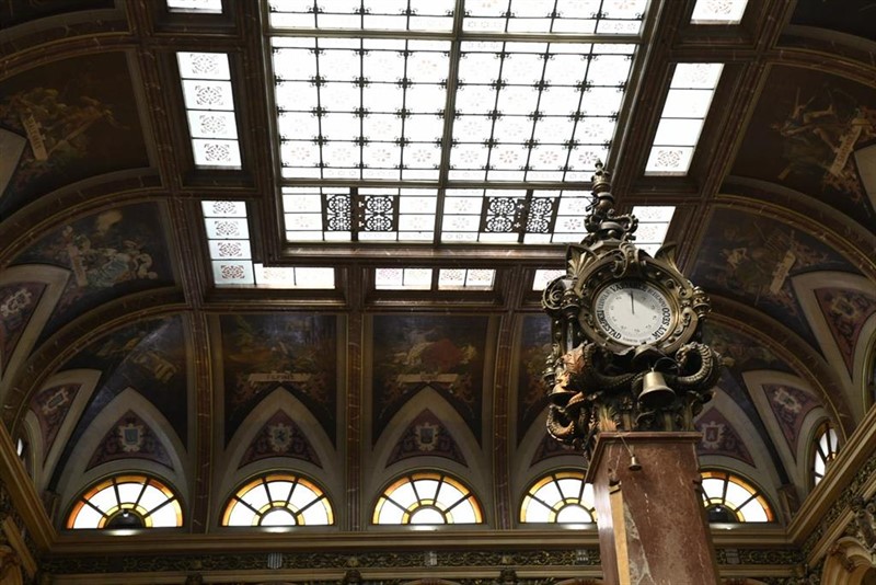 El Ibex 35 despierta con ganancias (+0,34%) y defiende los 9.200 puntos