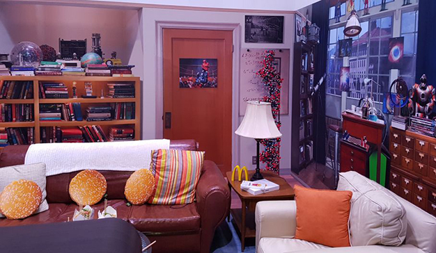 mcdonalds-gamescom-brand-experience-big-bang-theory