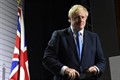 La libra responde con caídas a la petición de Boris Johnson de suspender el Parlamento