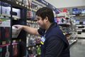 Walmart dispara un 79% su beneficio trimestral tras casi duplicar sus ventas 'online'