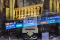 El Ibex cierra la sesión con un alza del 0,47% y se agarra a los 8.100 puntos