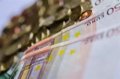 El Tesoro coloca 6.115 millones en deuda a largo plazo y vuelve a pagar por las obligaciones a 10 años