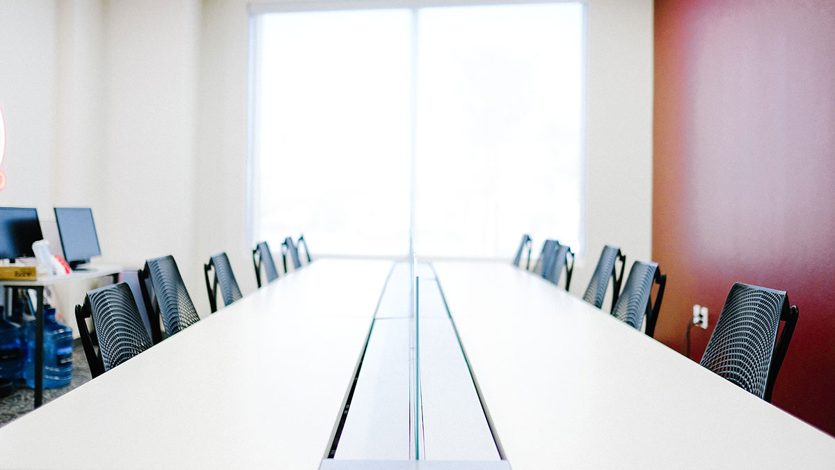 Preocupación de La FEDE por por la gestión de los concursos públicos