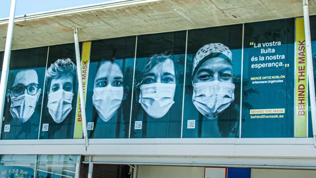 ‘Behind the Mask’ homenajea al personal sanitario en Barcelona