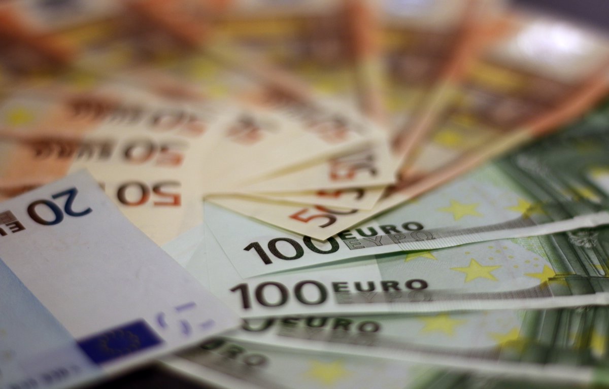 Las familias españolas han ahorrado casi 100.000 millones de euros durante la pandemia