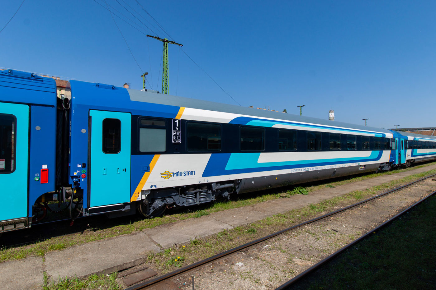 Egyre több kocsit újít fel a MÁV