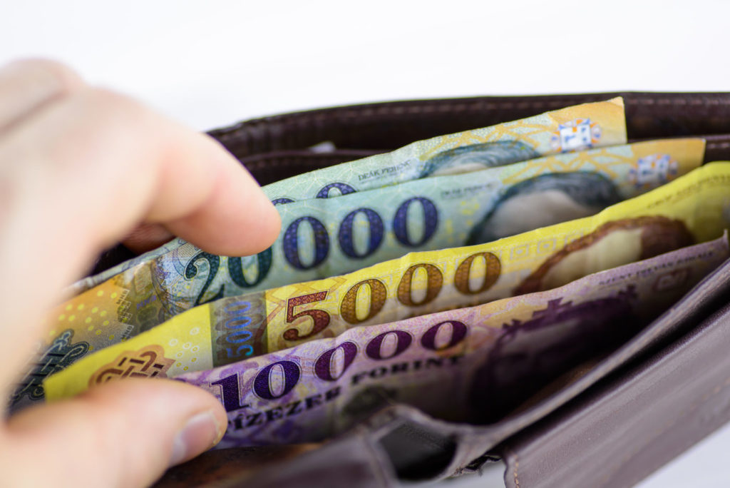 Hazánkban meghatározóak a családban szerzett pénzügyi minták