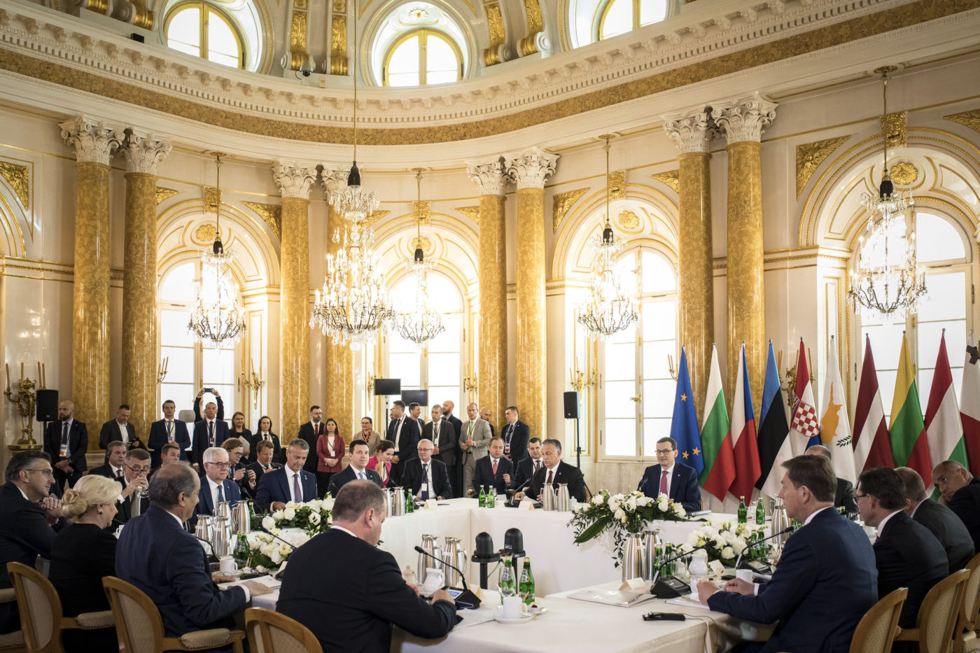 Közös európai piac és büdzsé a varsói csúcstalálkozó fókuszában