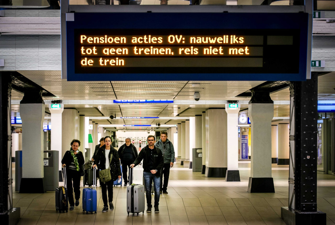 Megbénult a közlekedés Hollandiában a nyugdíj körüli vita miatt
