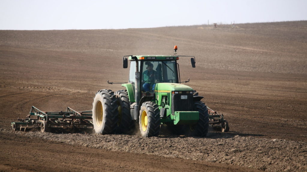 Traktorok és kombájnok beszerzésében segít az Agrárminisztérium