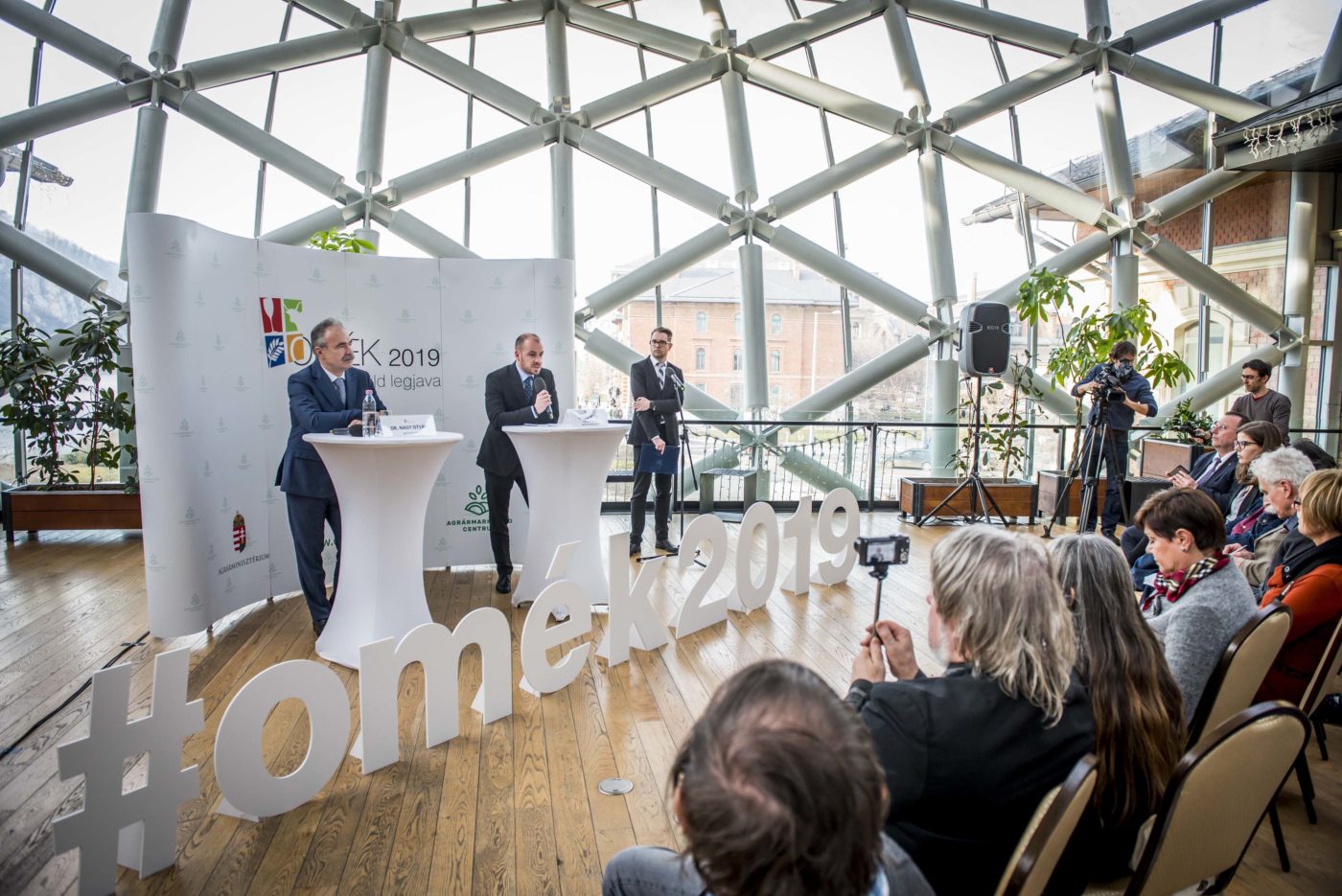 A szakmaiság és a professzionalitás miatt is érdemes a kiállítóknak megjelennie az OMÉK-on