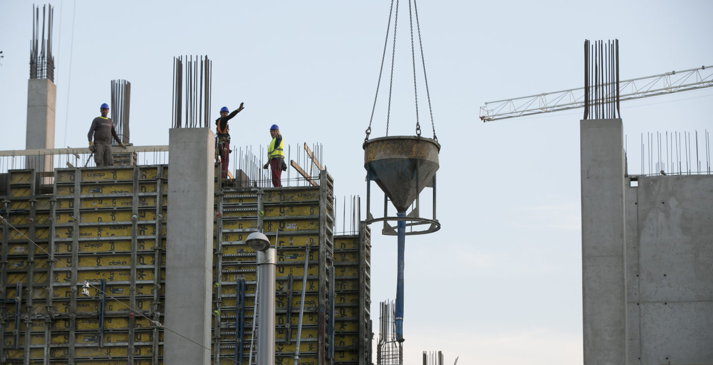 Bezuhan a lakásépítés, ha nem lépnek