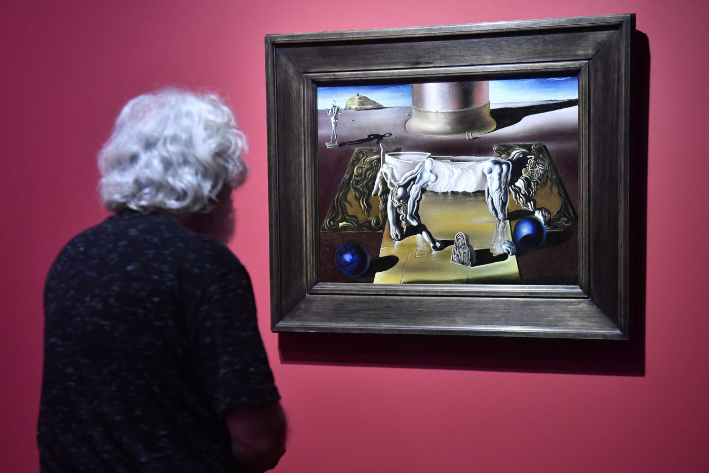 Dalí, Miró, Picasso munkáját is bemutatja a Magyar Nemzeti Galéria