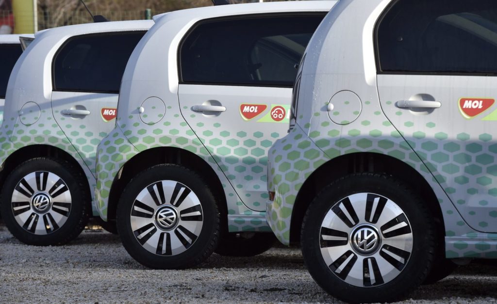 Fix áron lehet kijutni Ferihegyre a Mol Limóval