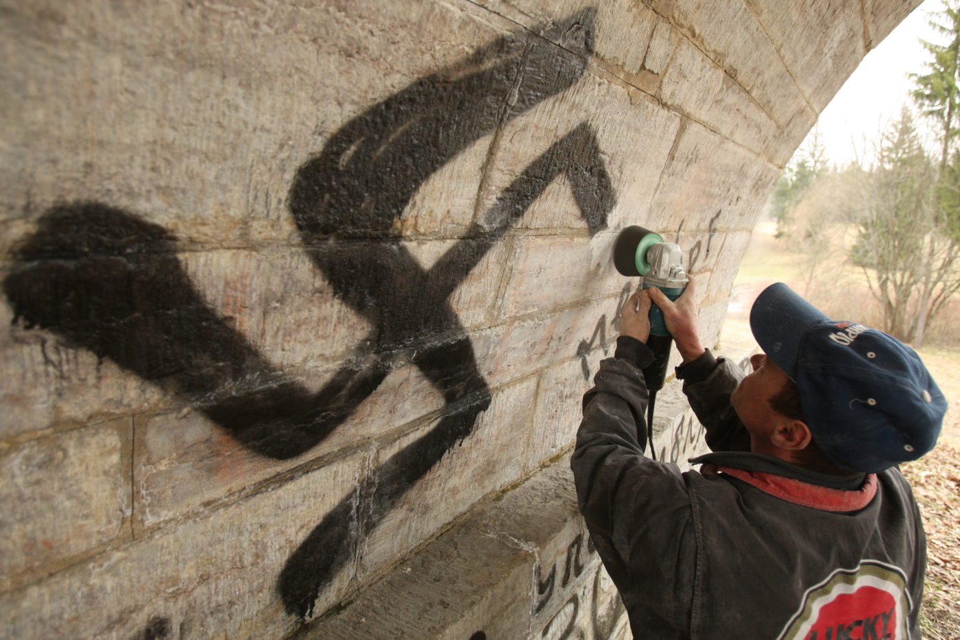 Merkel szembeszállna a neonácikkal | Világgazdaság