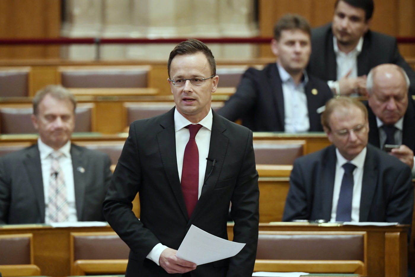 Több mint 300 ezer munkahelyet teremtettek a német cégek Magyarországon