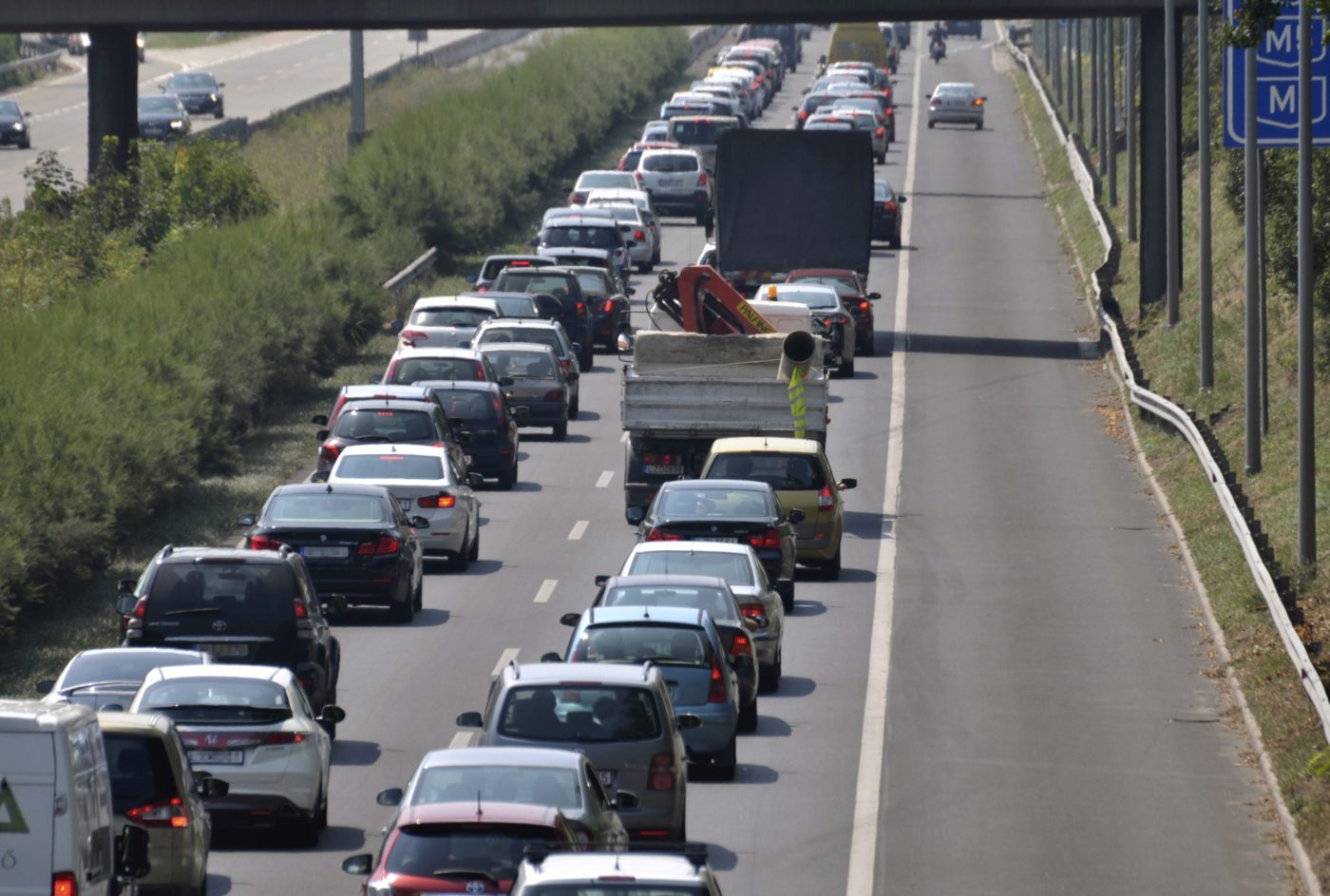 Beállt az M7-es Budapest felé