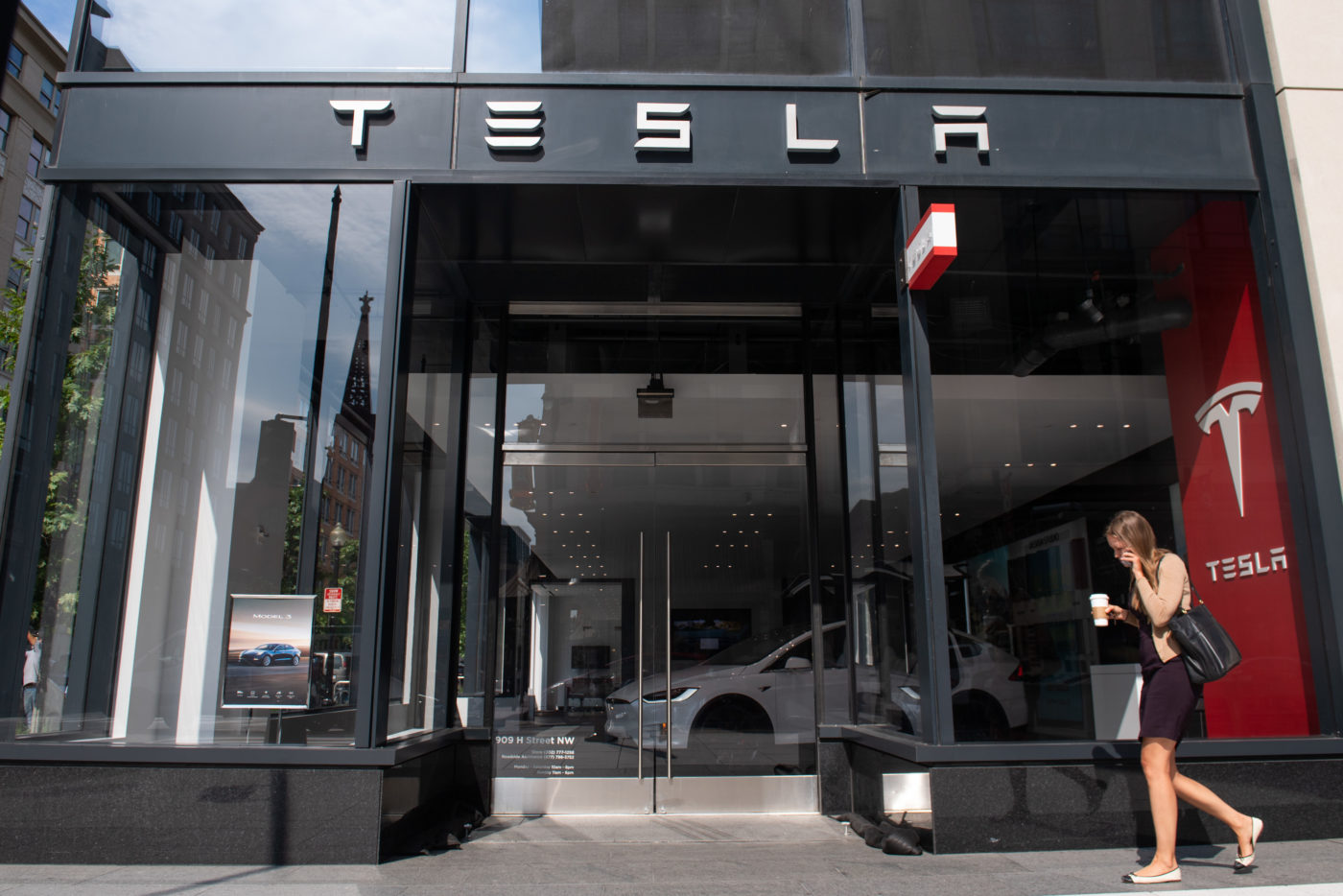 Kezd magához térni a Tesla