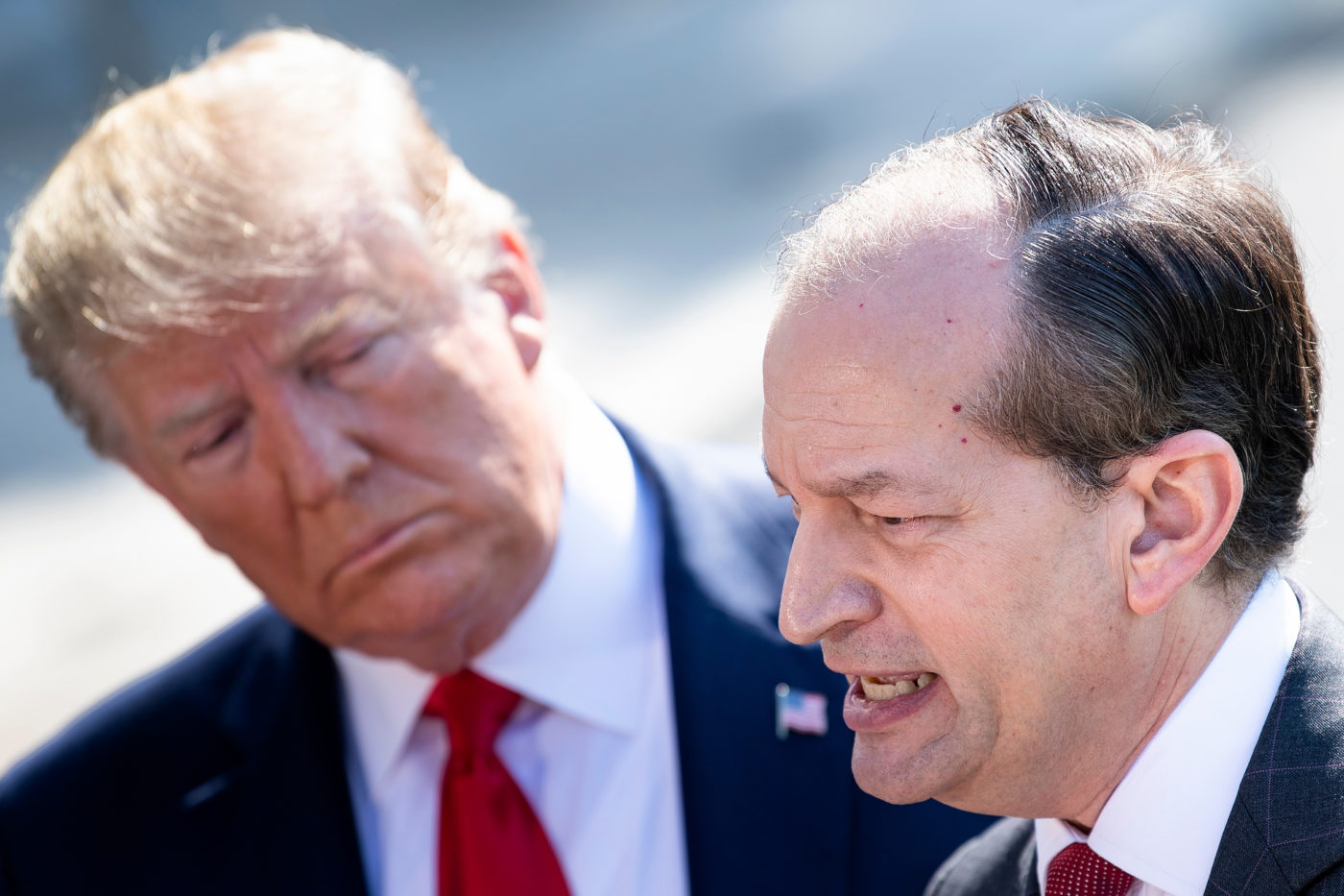Lemondott az amerikai munkaügyi miniszter az Epstein-botrány miatt