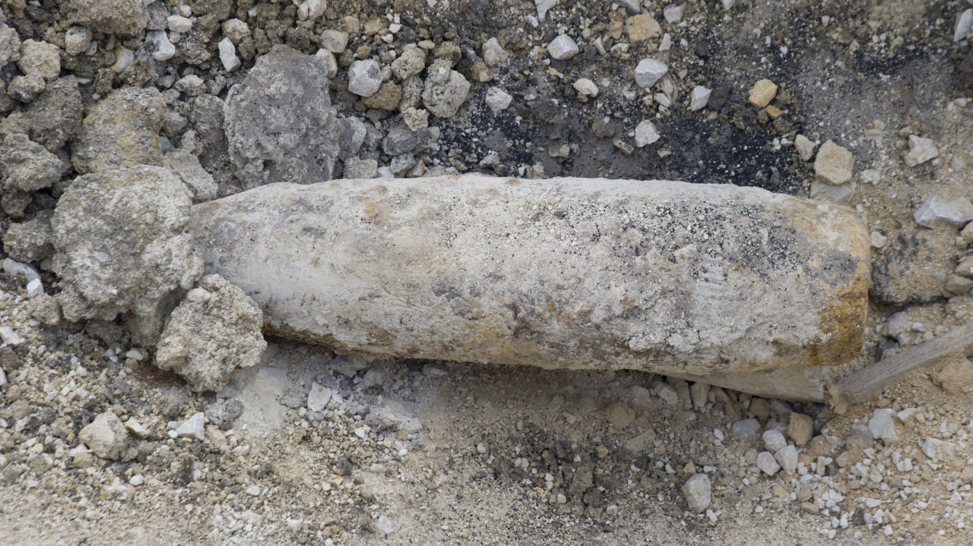 Robbanótestet találtak a belvárosban az óriáskerék közelében