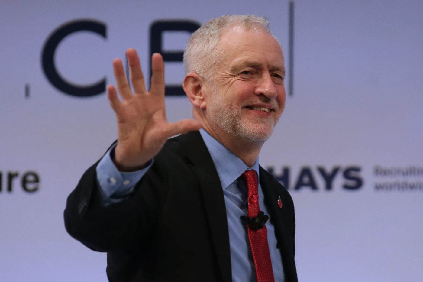 Corbyn előrehozott parlamenti választást akar