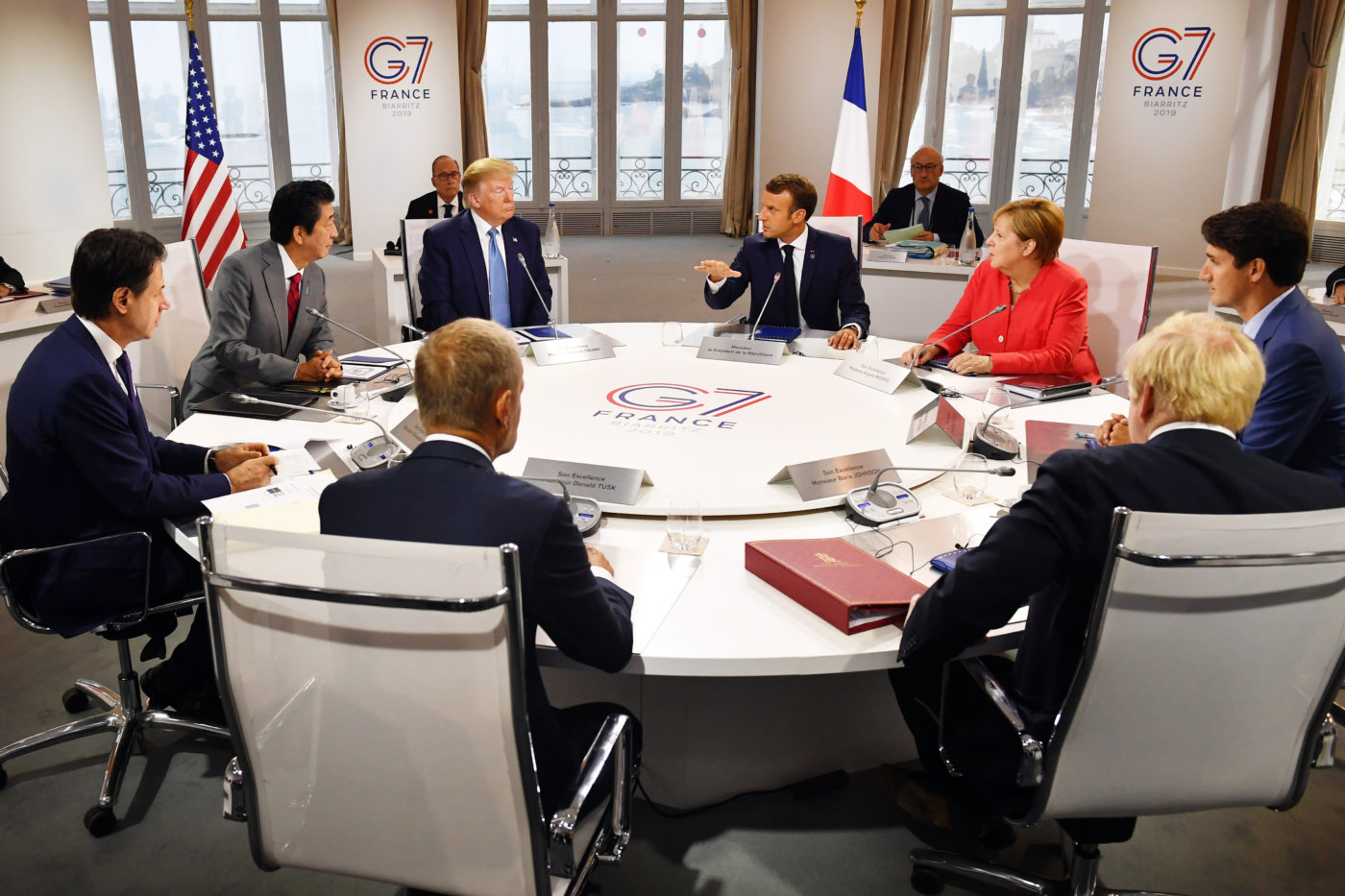 Fontos megbízást kapott Macron a G7-találkozón