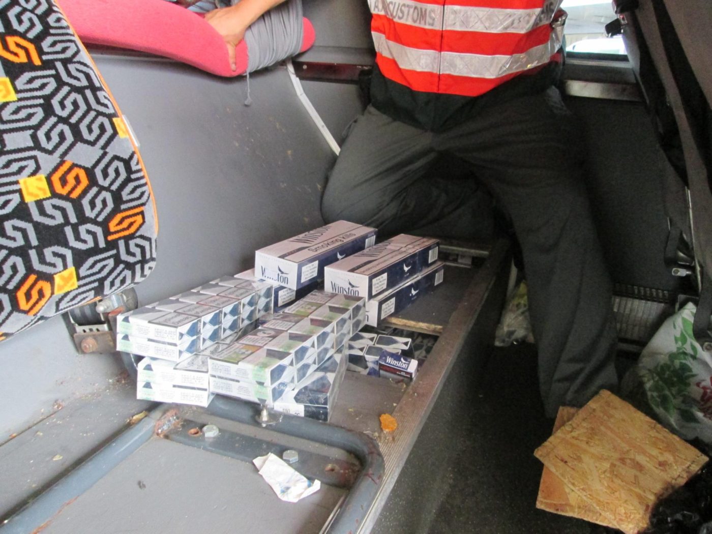 Rudi kétmillió forint értékű cigarettát talált a pénzügyőröknek