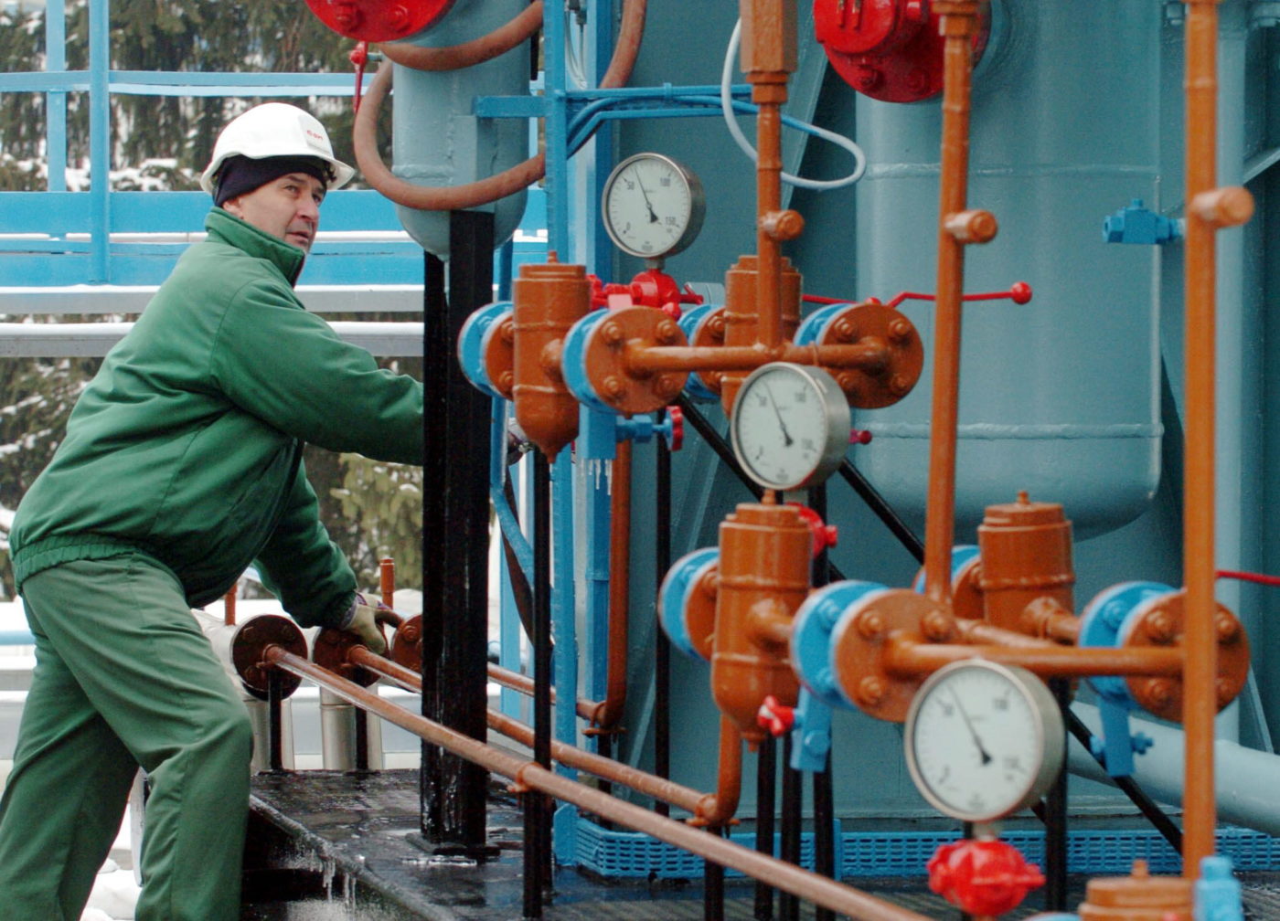 Csurig vannak a gáztárolók | Világgazdaság