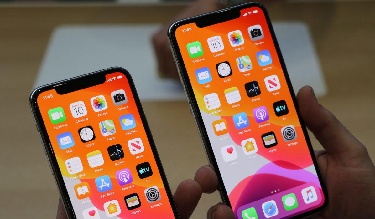 Elég sokat kell dolgoznia egy magyarnak a legújabb iPhonért