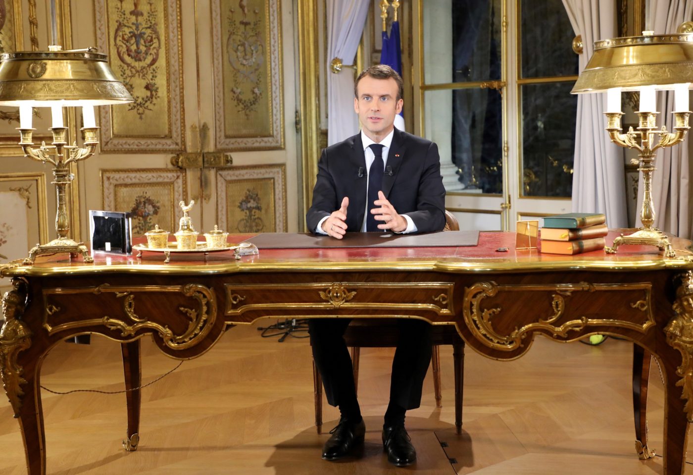 Emmanuel Macron komoly témákról beszélt az iráni köztársasági elnökkel