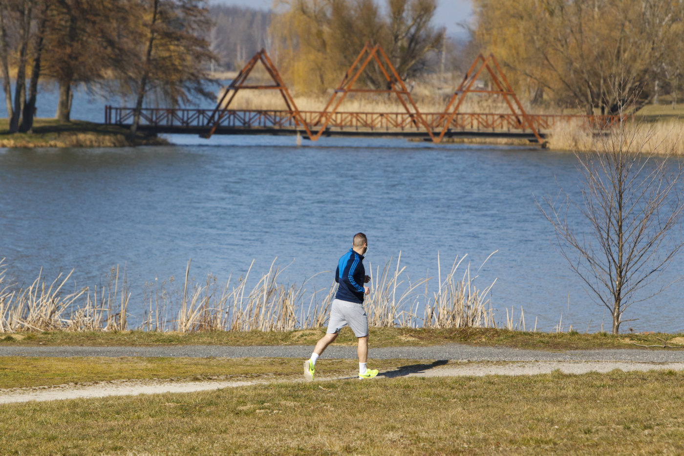 Enyhén szeles, de napos időre számíthatunk csütörtökön