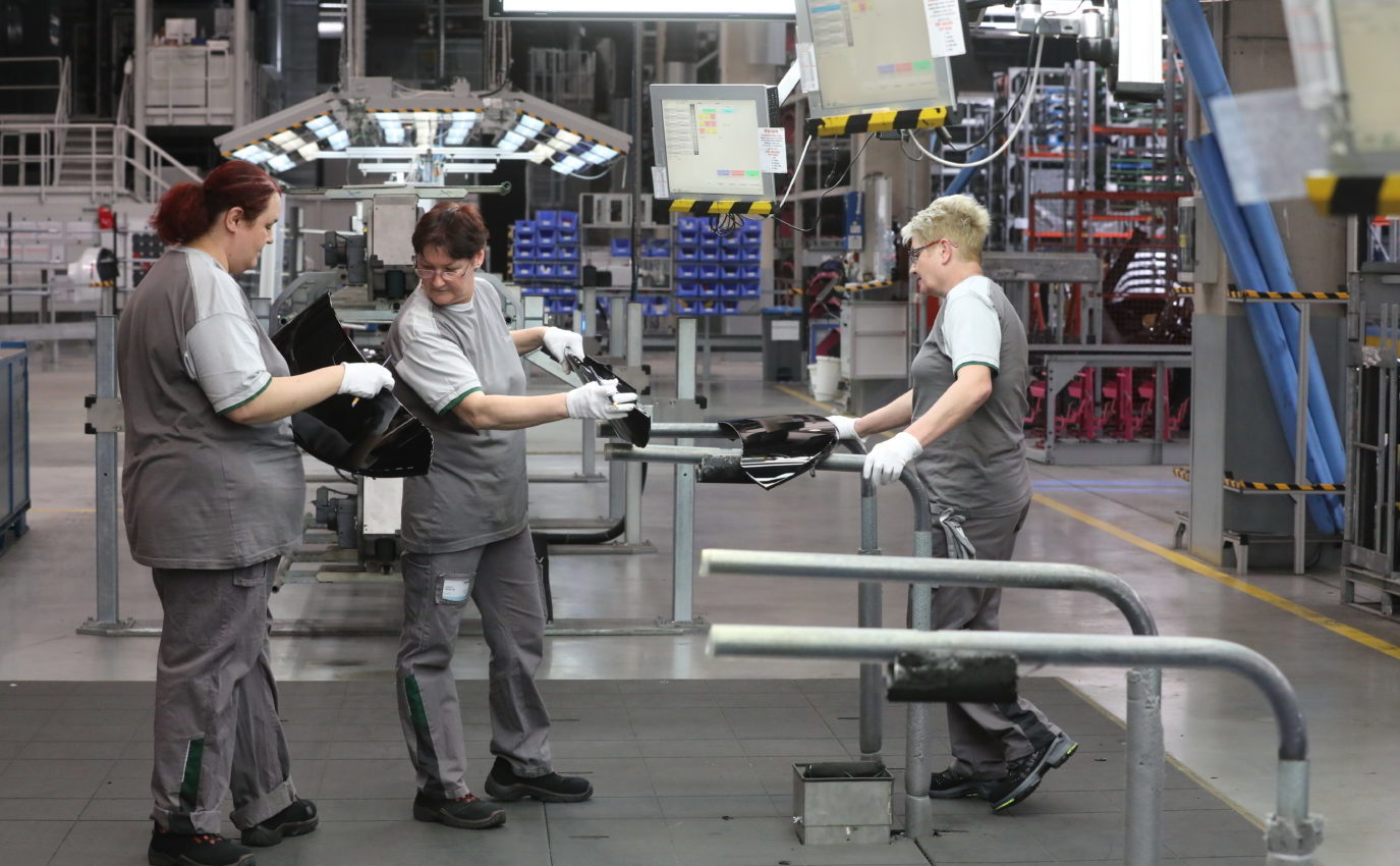 Szükség van az idősebbek szakértelmére