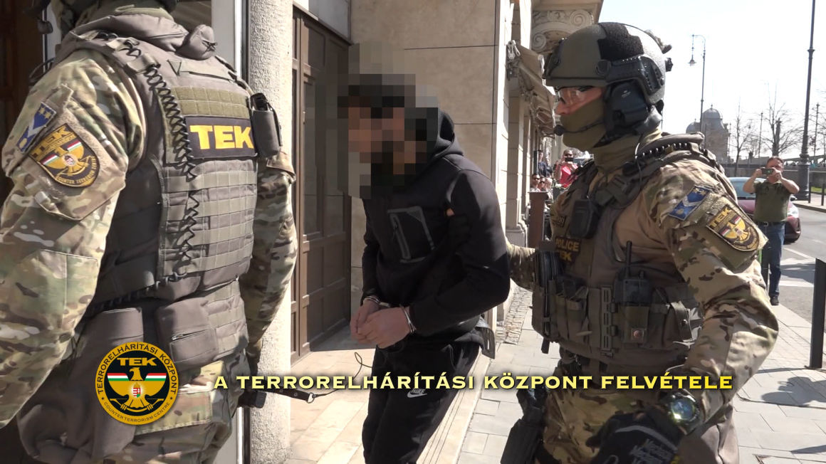 Vádat emeltek a Magyarországon elfogott ISIS-tag ellen