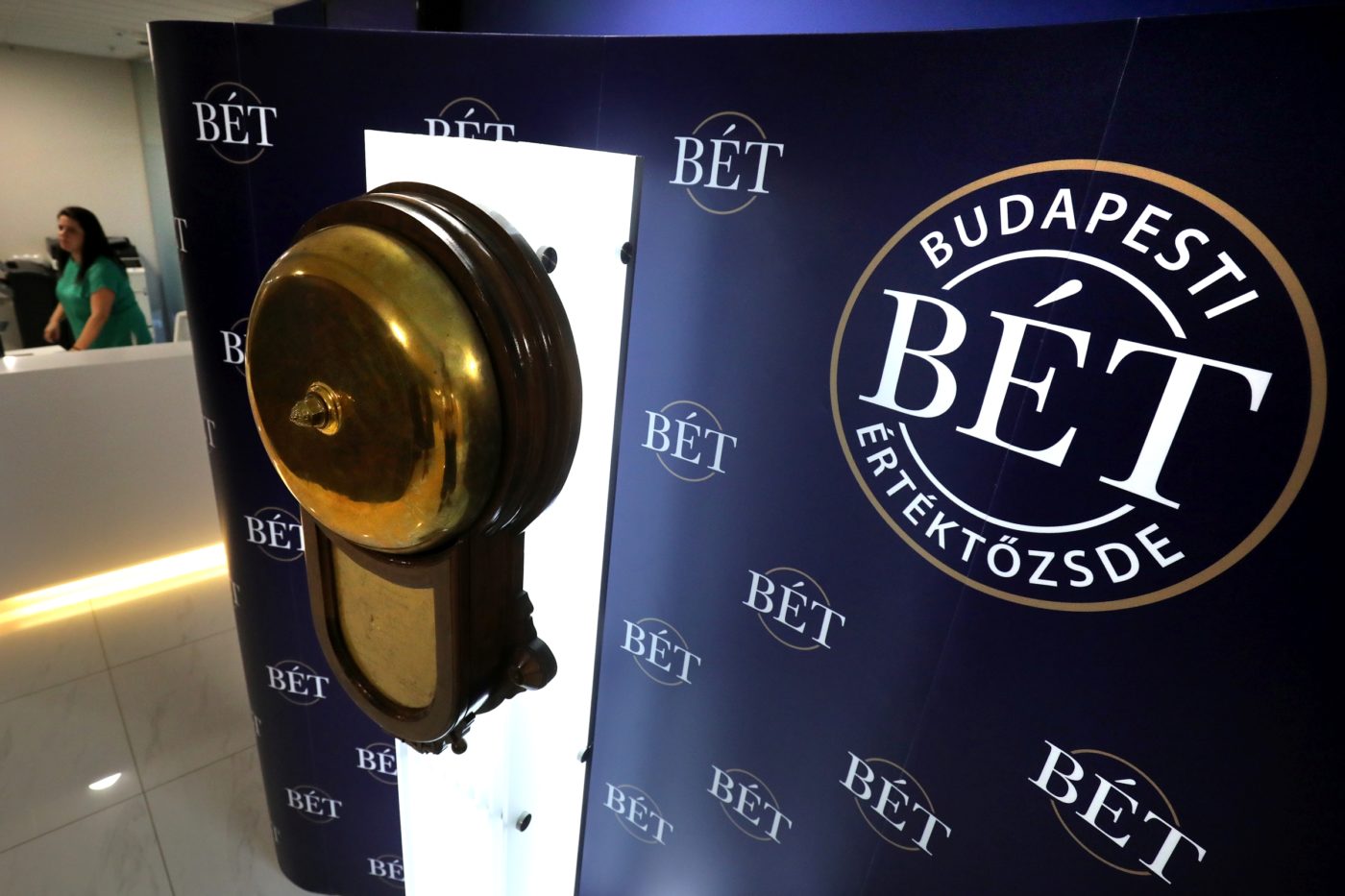 Újabb részvényeket szerzett az i-Cell Mobilsoft az AKKO-ból