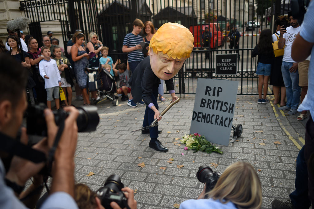 Brexit, proteste a Westminster: 1,4 milioni di firme contro sospensione del parlamento